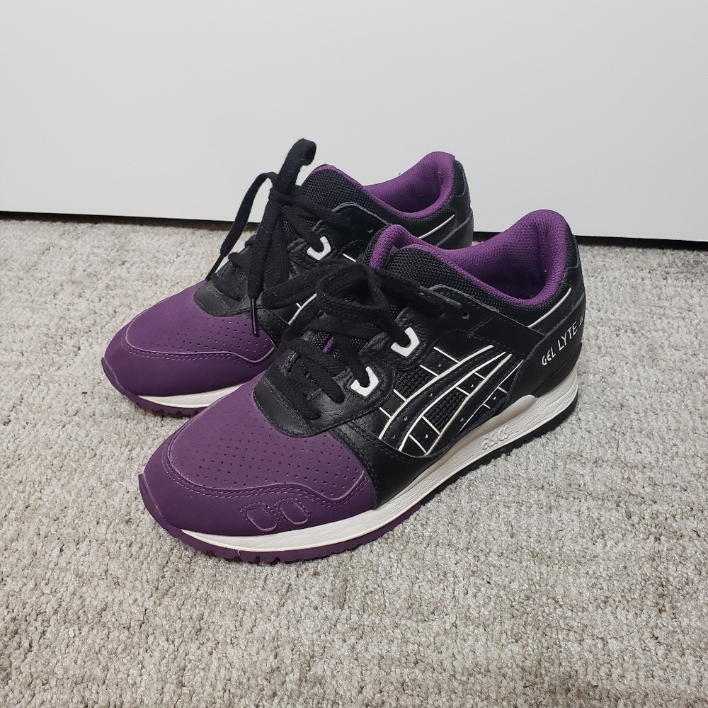 ASICS Gel-Lyte III Black and Purple Sneakers